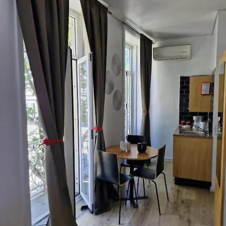 Apartament Gray Red Porto