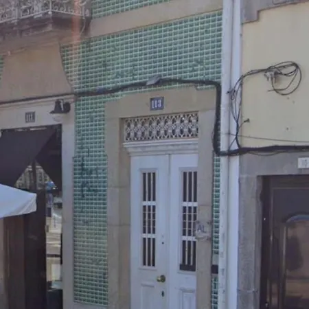 Gray Red アパート *